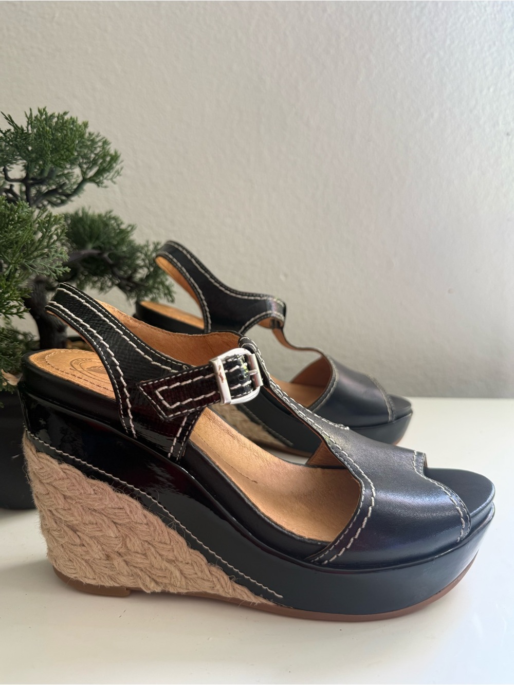 Nurture by Lamaze wedge platform size 6.5 Black Espadrille Sandals